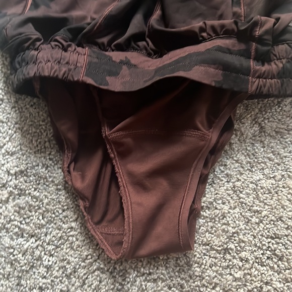 lululemon camo short - Picture 3 of 3